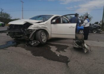 Choca por distraído