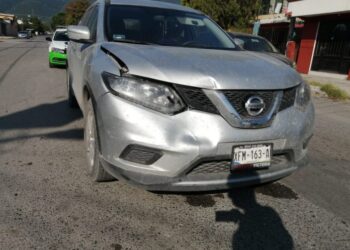 Chofer causa aparatoso choque