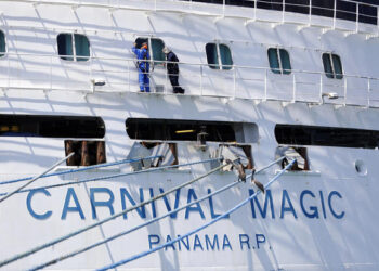 Carnival cancela mayoría de cruceros por EU para 2020