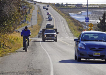 Prenden alerta de tsunami en Alaska tras sismo magnitud 7.5