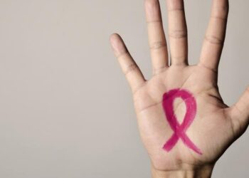 Conoce la manera para una exploración física de la mama