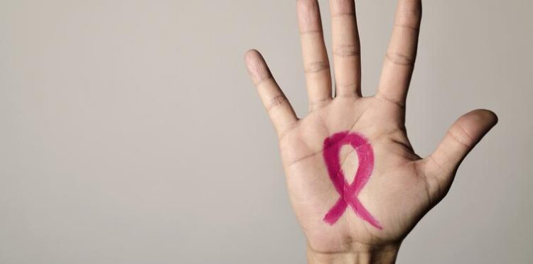 Conoce la manera para una exploración física de la mama