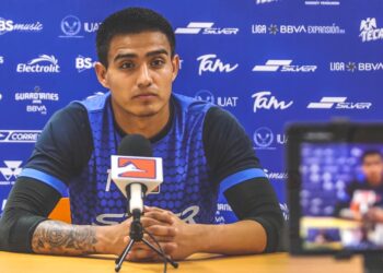 Disfruta Alexis Andrade titularidad en el arco naranja