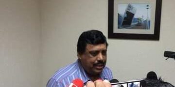 Reciben maestros jubilados aguinaldo incompleto