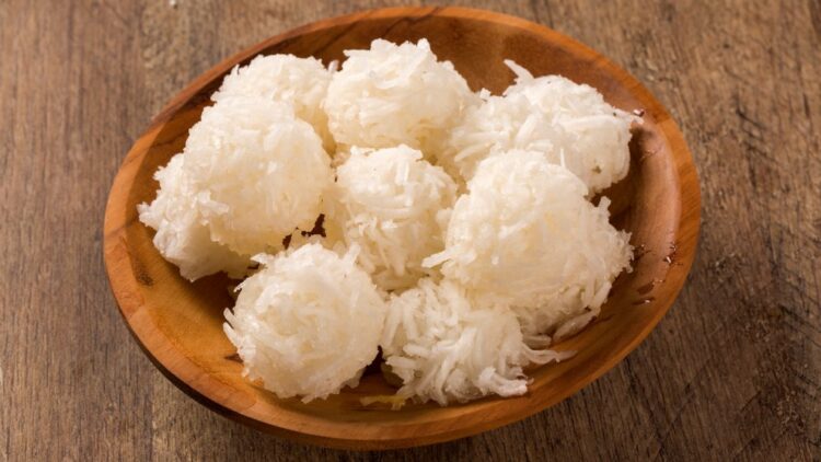 ¡Endulza las fiestas patrias con cocadas! Con esta receta fácil de preparar