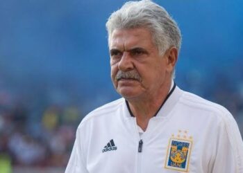 Tuca Ferretti espera que sus Tigres no caigan en un bache