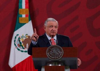 Pide AMLO a simpatizantes no llevarle serenata por su cumpleaños 67