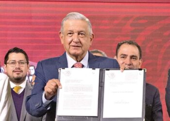 Habrá cárcel por evadir con outsourcing; AMLO envía iniciativa a diputados