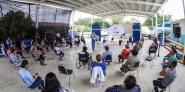 Dialoga Rivas con neolaredenses y da soluciones en Foro Ciudadano