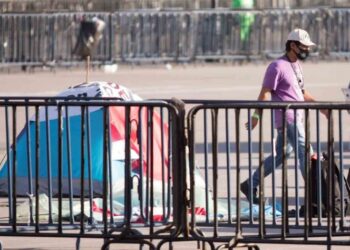 Retira FRENAAA campamento del Zócalo en la CDM