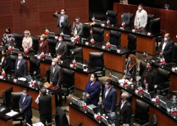 Bloque opositor a MORENA rechaza albazo en reforma judicial