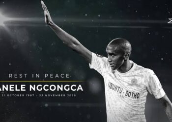 Muere Anele Ngcongca, seleccionado sudafricano, en accidente automovilístico