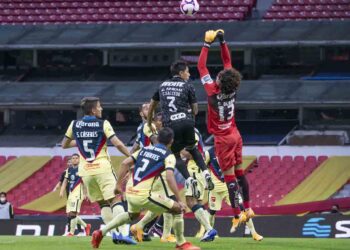 América derrota 3-1 a Tigres y asegura pase a la liguilla