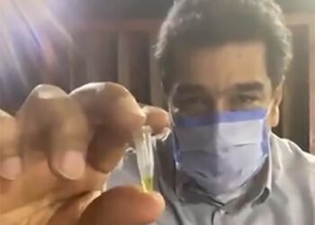 Maduro presenta DR-10, molécula que ‘neutraliza’ el covid