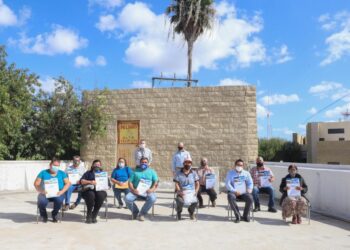 Obtienen escrituras con esfuerzo de 30 años