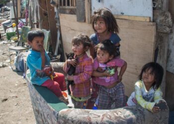 El papa pide que el mundo post-pandemia incluya a los pobres