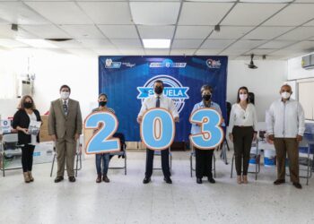 Entrega Rivas de forma  presencial apoyo a preescolar en Nuevo Laredo