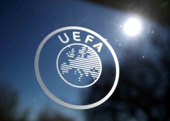 UEFA impone multas por fallas en protocolo de salud