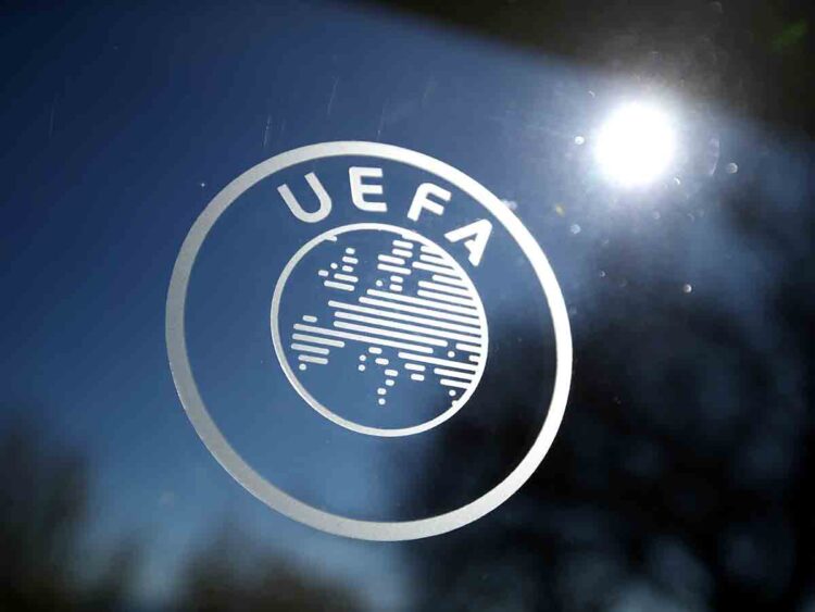 UEFA impone multas por fallas en protocolo de salud