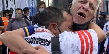Multitudinario adiós a Maradona en Palacio Nacional de Argentina