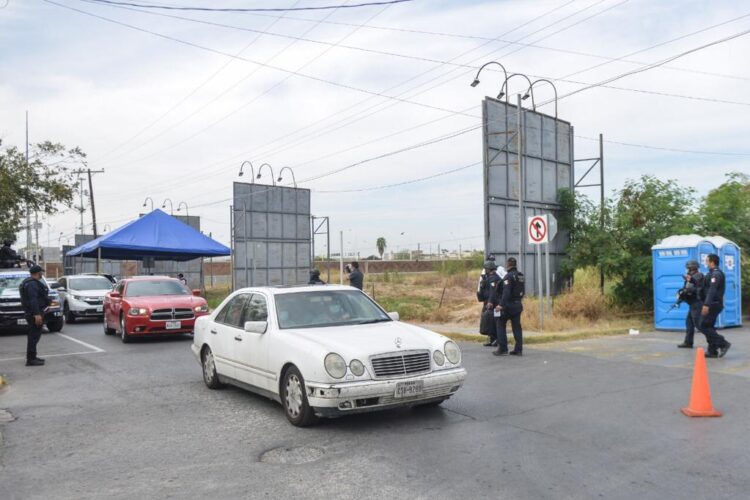 Se extiende el ‘Hoy No Circula’  a vehículos que vienen de EU