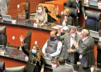 Senado elimina fuero presidencial; envían reforma a congresos locales