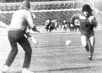 Menotti vio crecer a Maradona; le impresionó desde el primer momento