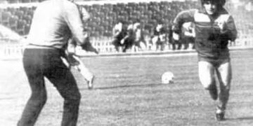 Menotti vio crecer a Maradona; le impresionó desde el primer momento