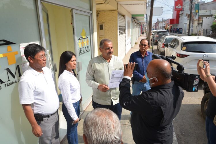 Rogelio Sánchez H. busca candidatura independiente por Victoria