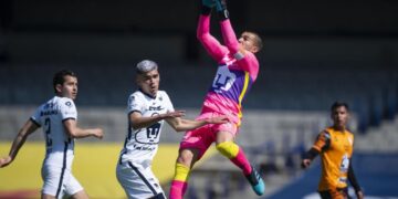Pumas empata sin goles ante Pachuca y avanza de panzazo
