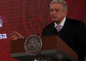 López Obrador se reúne con empresarios para tratar outsourcing