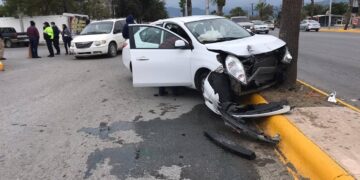 Automovilista herido al chocar en Av. Sulaimán de Cd. Victoria