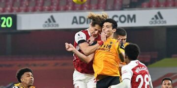 Raúl Jiménez, operado con éxito tras sufrir fractura de cráneo