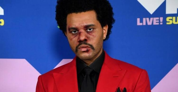 The Weeknd explota contra los Grammy y los llama corruptos