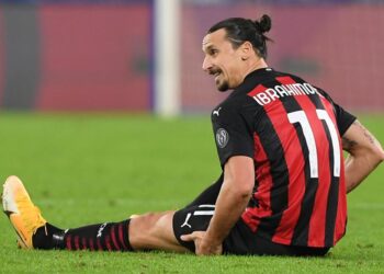 Ibrahimovic sufre una lesión en el bíceps femoral y podría estar un mes de baja