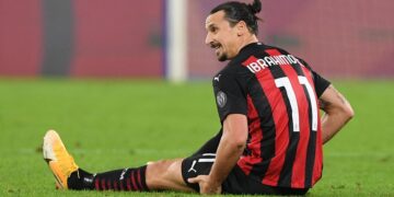 Ibrahimovic sufre una lesión en el bíceps femoral y podría estar un mes de baja