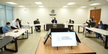Darían hasta 5 años de prisión a quien obligue a trabajadores a firmar hojas en blanco