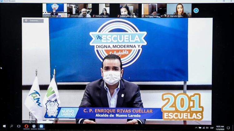 Equipa ‘Escuela Digna’ al  preescolar ‘Fundadores’