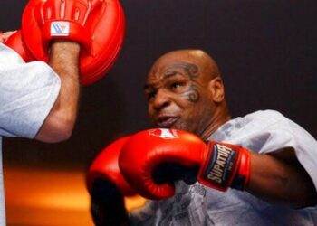 Mike Tyson vuelve al ring