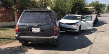 Causa chofer costoso choque