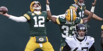 Packers vienen de atrás para derrotar a Jaguars
