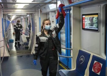 Moscú amplía restricciones por aumento de COVID-19