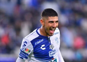 Víctor Guzmán no regresará a Chivas; va a ir a Europa