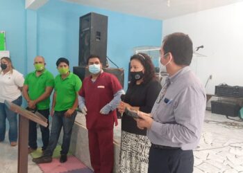 Partido Verde y Mesil se unen para desinfectar templos