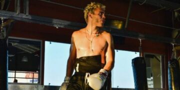 Julio César Chávez Jr noquea a Jeyson Minda en cuatro episodios