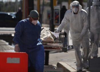 México rebasa las 95 mil muertes por Coronavirus