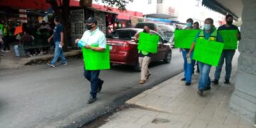 Vendedores ambulantes proponen trabajo comunitario por NO usar cubre bocas