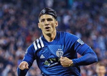 Alan Pulido busca ser tomado en cuenta por la selección mexicana