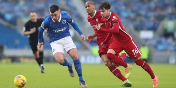 Al Liverpool se le escapa la victoria en tiempo de compensación