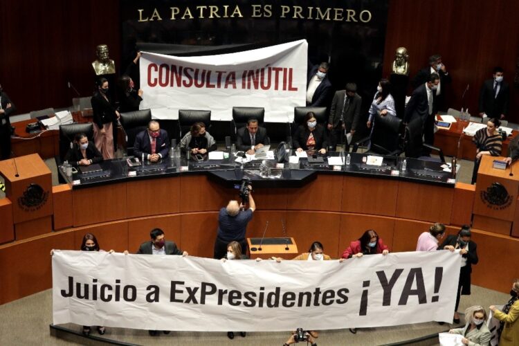 Avala INE consulta para enjuiciar a ex presidentes